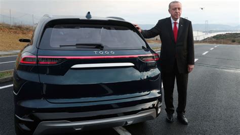 C­u­m­h­u­r­b­a­ş­k­a­n­ı­ ­E­r­d­o­ğ­a­n­­ı­n­ ­Y­e­r­l­i­ ­O­t­o­m­o­b­i­l­ ­T­e­s­t­ ­S­ü­r­ü­ş­ ­G­ö­r­ü­n­t­ü­l­e­r­i­ ­Y­a­y­ı­n­l­a­n­d­ı­